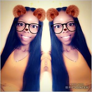 Meet your Posher, Lanora